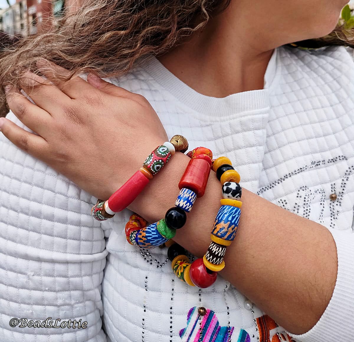 bracelets de perles d'argile colorées